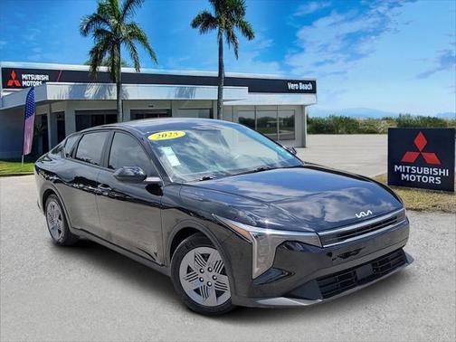 2025 Kia K4 LX