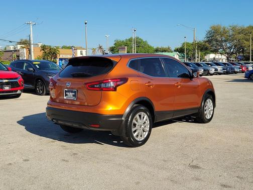 2022 Nissan Rogue Sport S