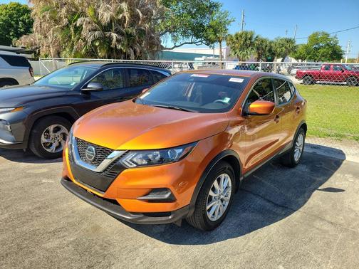 2022 Nissan Rogue Sport S