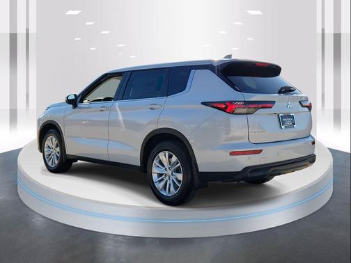 2025 Mitsubishi Outlander ES 2.5 2WD