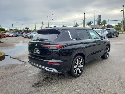 2025 Mitsubishi Outlander SE 2.5 2WD