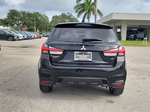 2024 Mitsubishi Outlander Sport SE