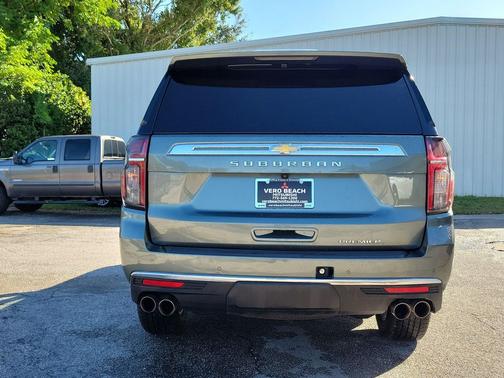 2024 Chevrolet Suburban Premier