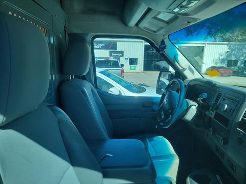 2017 Nissan NV Cargo NV2500 HD SV V6