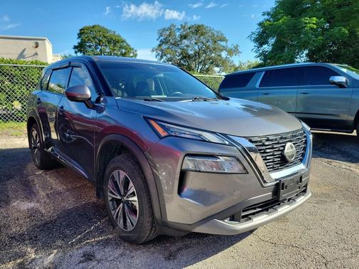 2021 Nissan Rogue SV