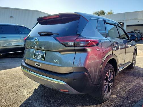 2021 Nissan Rogue SV