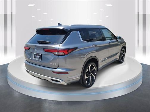 2024 Mitsubishi Outlander PHEV SEL