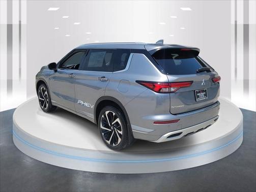 2024 Mitsubishi Outlander PHEV SEL