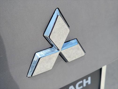 2024 Mitsubishi Outlander PHEV SEL