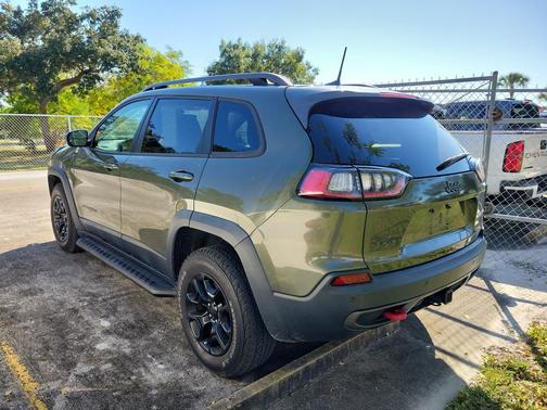 2020 Jeep Cherokee Trailhawk