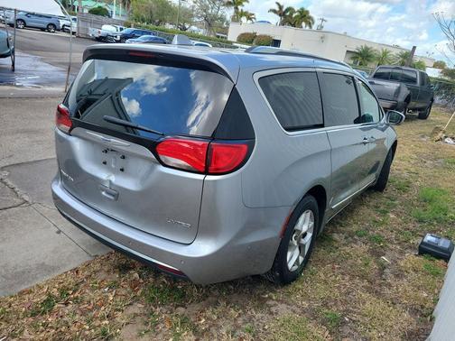 2020 Chrysler Pacifica Limited