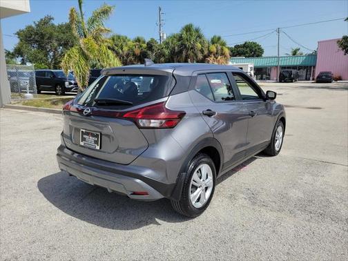 2024 Nissan Kicks S