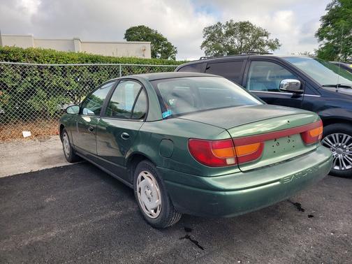 2001 Saturn SL 2