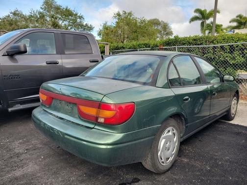 2001 Saturn SL 2