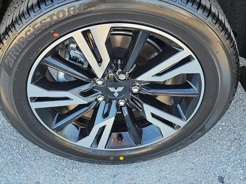 2025 Mitsubishi Eclipse Cross SE