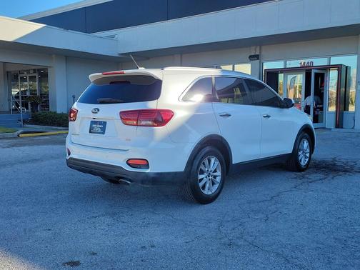 2020 Kia Sorento LX