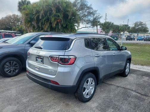 2022 Jeep Compass Latitude