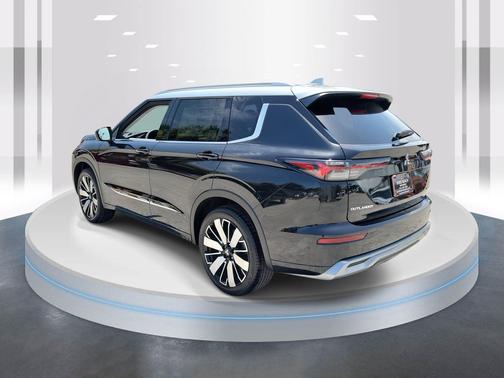 2025 Mitsubishi Outlander PLATINUM EDITION 2.5 S-AWC