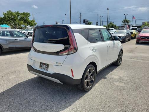 2023 Kia Soul EX