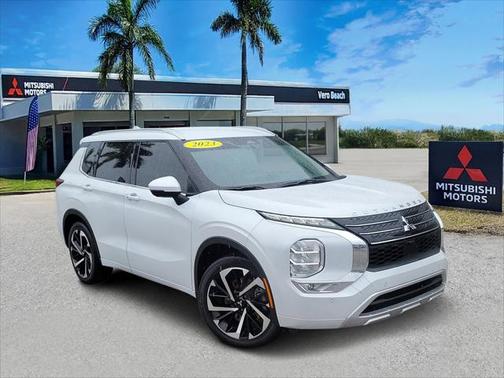2023 Mitsubishi Outlander SEL Black Edition 2WD