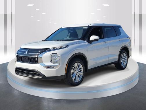 White Diamond 2026 Mitsubishi Outlander ES 1.5T 2WD