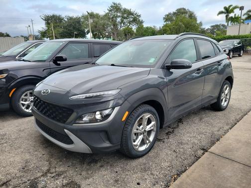 2023 Hyundai KONA SEL