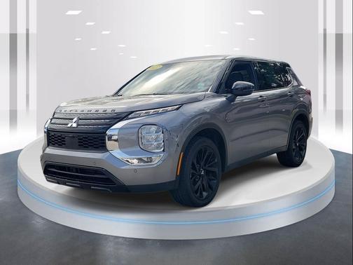 2022 Mitsubishi Outlander Black Edition 2WD