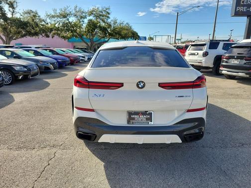 2021 BMW X6 sDrive40i