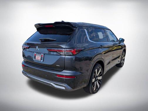 Graphite Grey With Black Roof 2026 Mitsubishi Outlander SEL