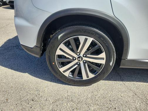 White Diamond 2026 Mitsubishi Outlander Sport 2.0 ES