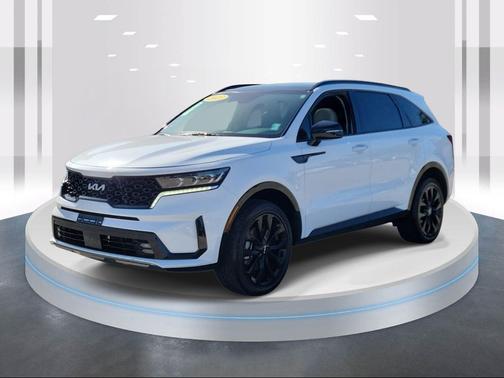 Glacial White Pearl 2023 Kia Sorento SX