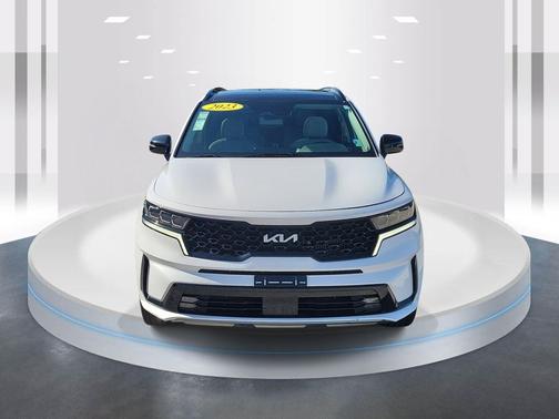 Glacial White Pearl 2023 Kia Sorento SX