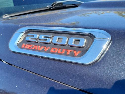 2020 RAM 2500 Tradesman Crew Cab 4X4 8' Box