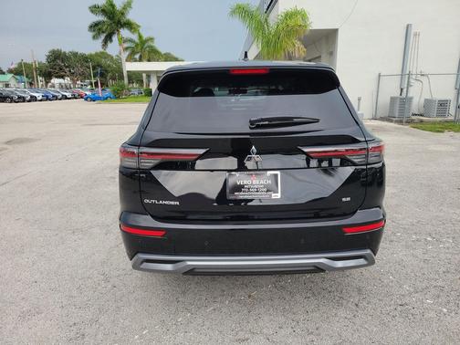 2025 Mitsubishi Outlander SE 2.5 2WD