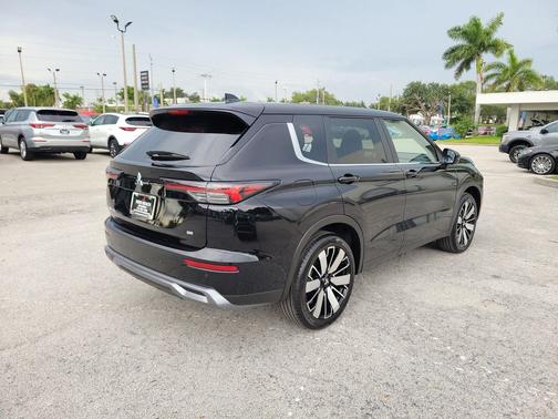 2025 Mitsubishi Outlander SE 2.5 2WD