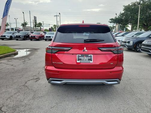 2025 Mitsubishi Outlander SE 2.5 2WD