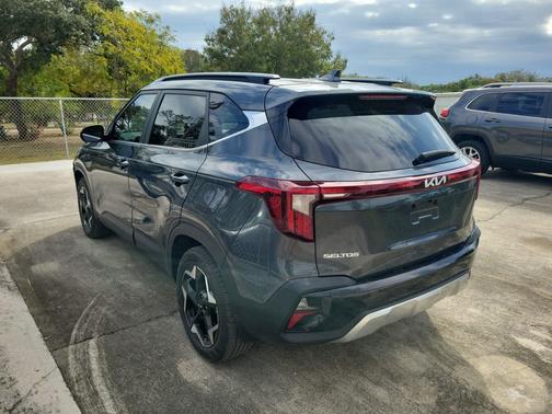 2025 Kia Seltos EX