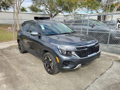 2025 Kia Seltos EX
