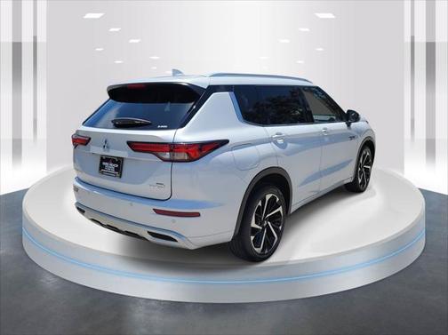 2023 Mitsubishi Outlander PHEV SEL
