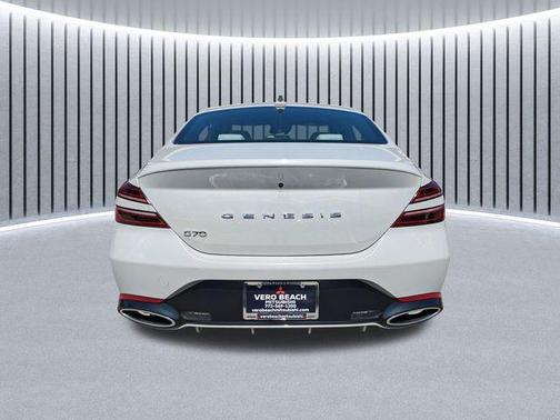 Vatna Gray 2025 Genesis G70 2.5T RWD