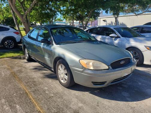 2005 Ford Taurus SEL