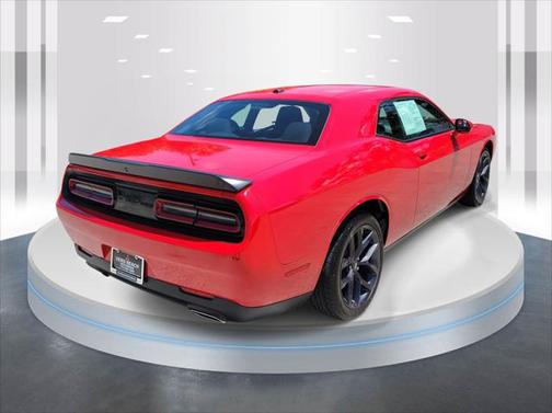 2022 Dodge Challenger SXT