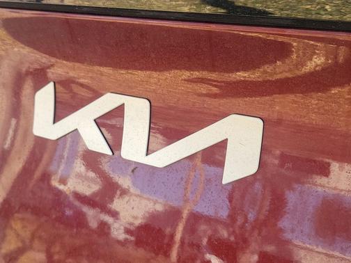 2024 Kia Sportage SX