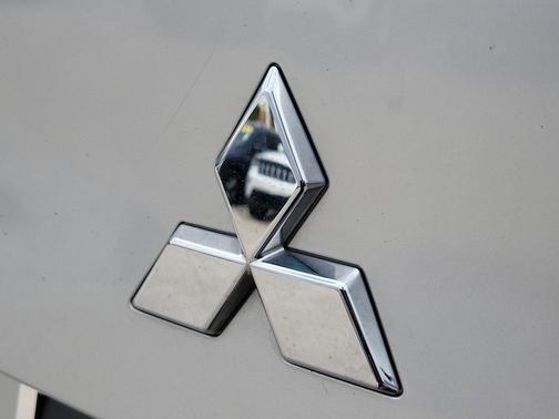 2024 Mitsubishi Outlander SE 2.5 2WD