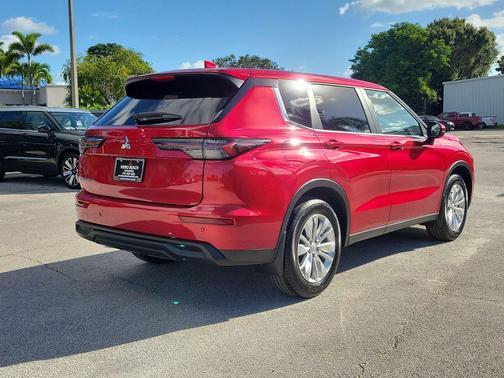 2025 Mitsubishi Outlander ES 2.5 2WD