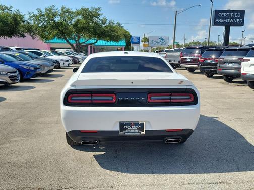 White Knuckle Clearcoat 2022 Dodge Challenger GT
