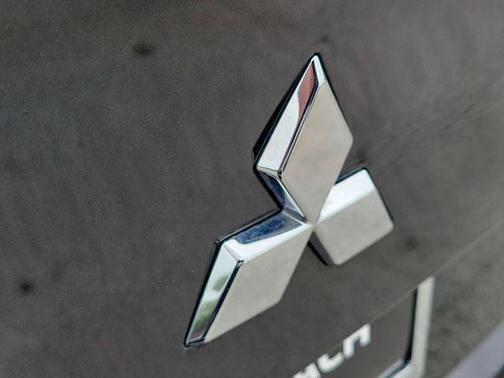 2023 Mitsubishi Outlander PHEV SE S-AWC