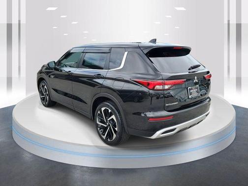 2023 Mitsubishi Outlander PHEV SE S-AWC