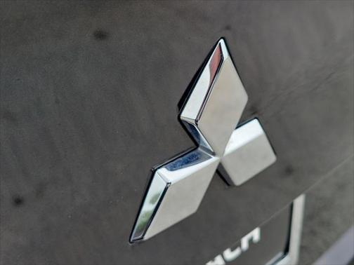 2023 Mitsubishi Outlander PHEV SE S-AWC