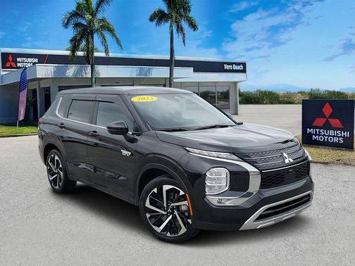 2023 Mitsubishi Outlander PHEV SE S-AWC